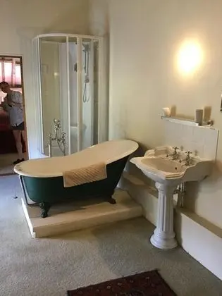 Süit, Banyolu/Duşlu (The Minsmere Room)