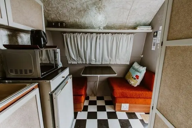 Basic Karavan, 1 Yatak Odası