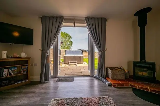 Luxury Bungalov, Engellilere Uygun, Özel Banyo (With Hot Tub)