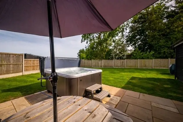 Luxury Bungalov, Engellilere Uygun, Özel Banyo (With Hot Tub)