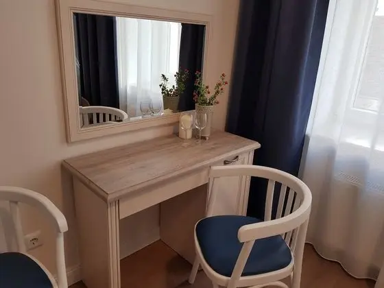 Üç Kişilik Oda