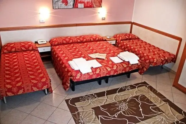 Family Dört Kişilik Oda