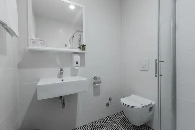 Standard Tek Büyük veya İki Ayrı Yataklı Oda, Deniz Manzaralı