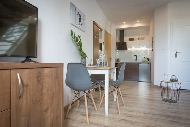 Business Üç Kişilik Oda, 1 Yatak Odası