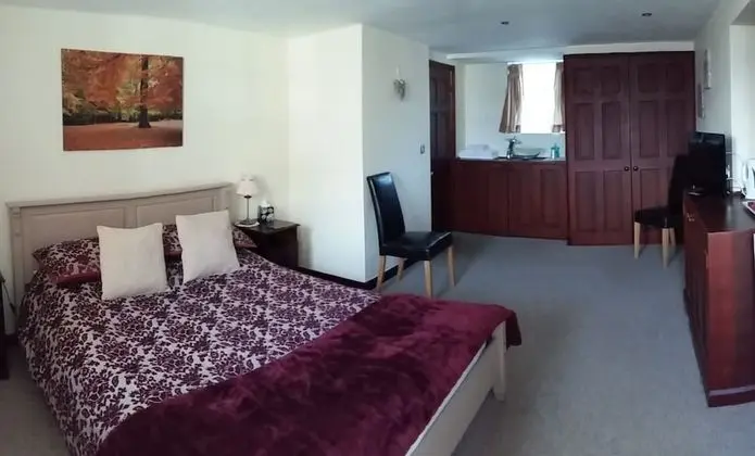 Tek Büyük Yataklı Oda