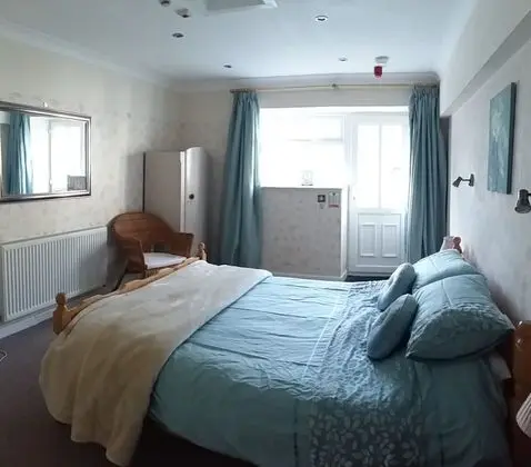 Tek Büyük Yataklı Oda