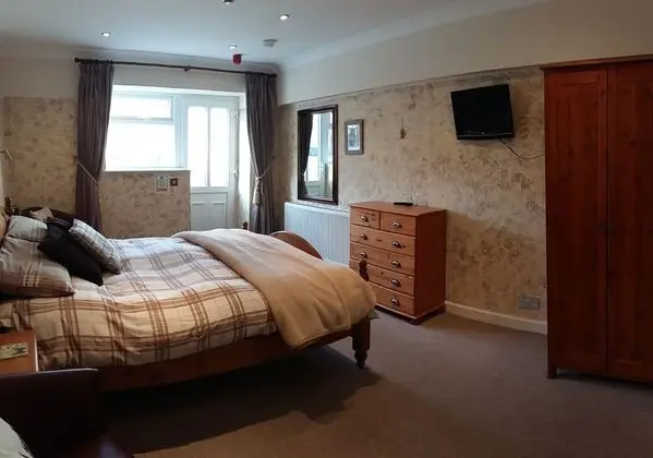 Tek Büyük Yataklı Oda