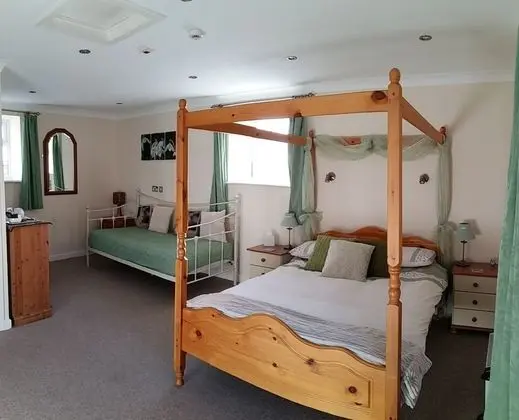 Tek Büyük Yataklı Oda