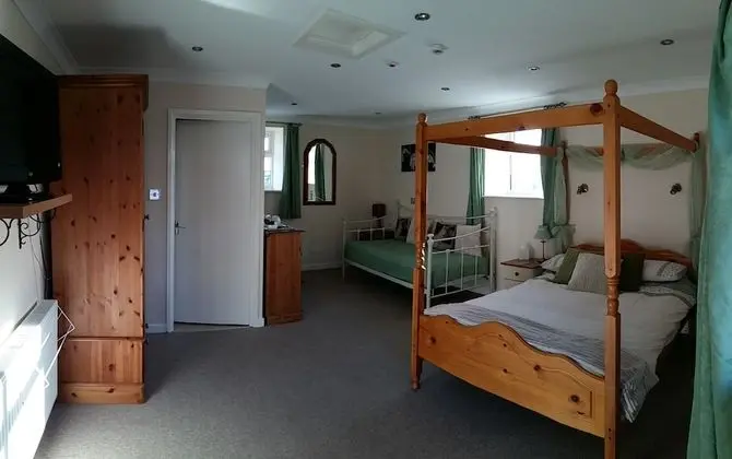 Tek Büyük Yataklı Oda