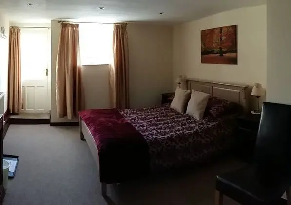 Tek Büyük Yataklı Oda