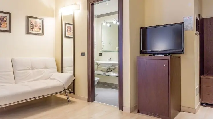 Business Oda, 1 Çift Kişilik Yatak