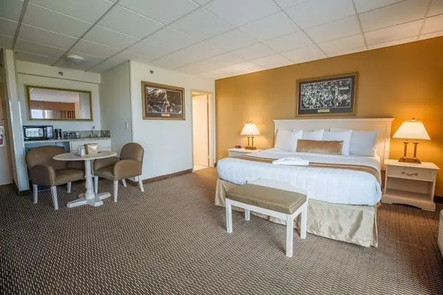 Corner King City Side Room