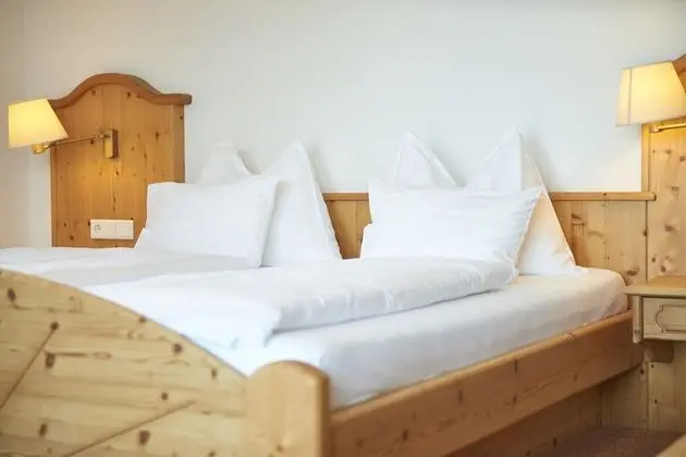 Classic Tek Büyük Yataklı Oda, 1 En Büyük (King) Boy Yatak ve Çekyat, Göl Manzaralı