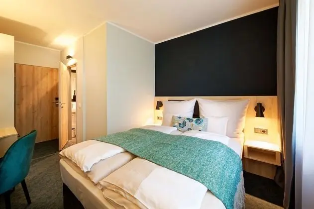 Basic Tek Büyük Yataklı Oda