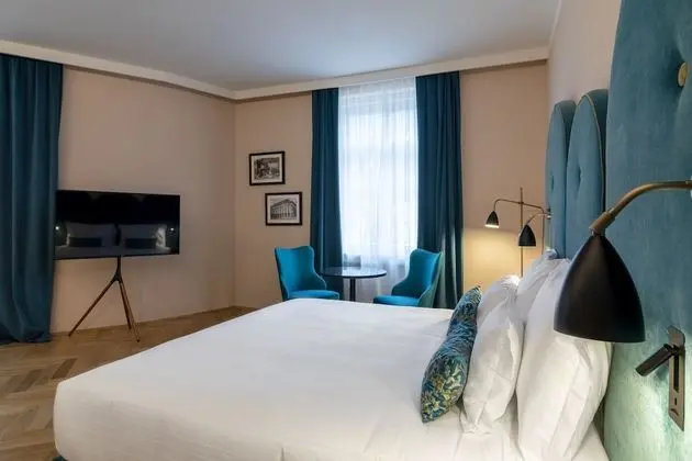 Junior Stüdyo Süit