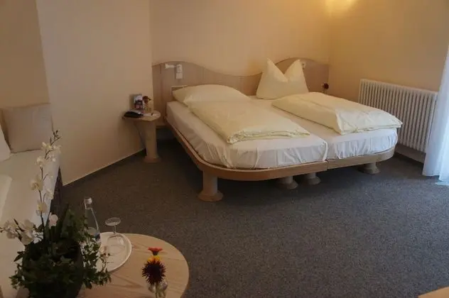 Comfort Tek Büyük veya İki Ayrı Yataklı Oda