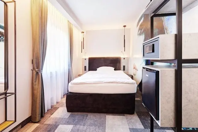 Comfort Oda, 1 Büyük (Queen) Boy Yatak