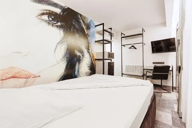 Comfort Oda, 1 Büyük (Queen) Boy Yatak