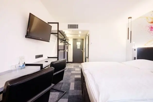 Comfort Tek Büyük Yataklı Oda