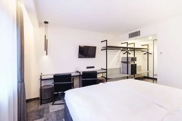 Comfort Tek Büyük Yataklı Oda