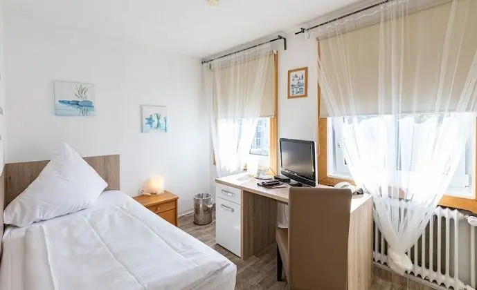 Basic Tek Kişilik Oda