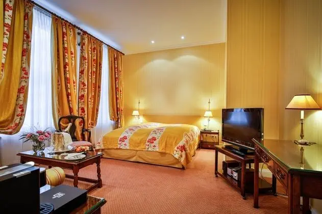Deluxe Tek Büyük Yataklı Oda (Grand)
