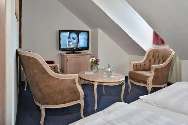Comfort Büyük Yataklı Tek Kişilik Oda