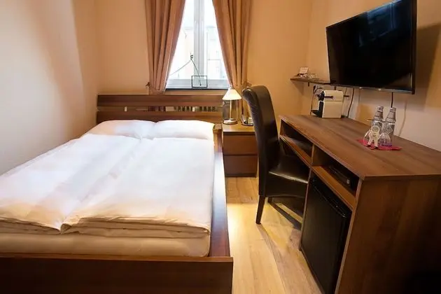 Tek Büyük Yataklı Oda, 1 Yatak Odası, Sigara İçilmez, Buzdolabı