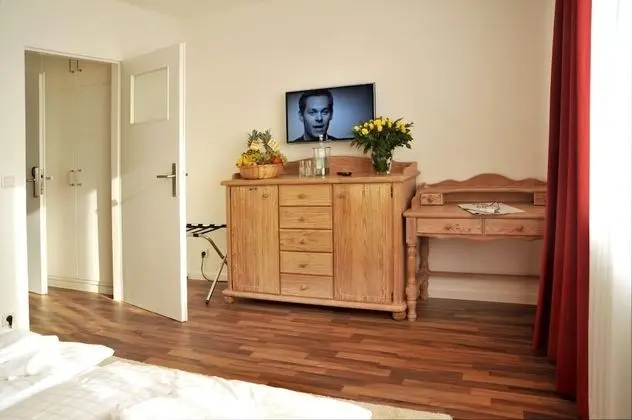 Tek Büyük Yataklı Oda