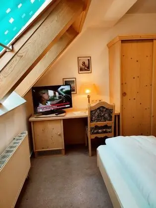 Tek Büyük Yataklı Oda