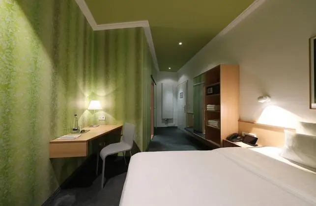 Quiet single room