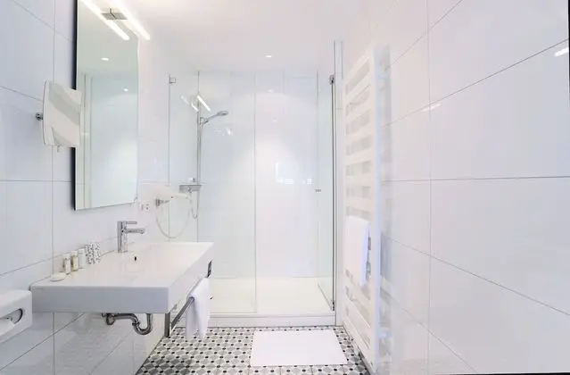 Quiet single room