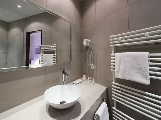 Quiet single room