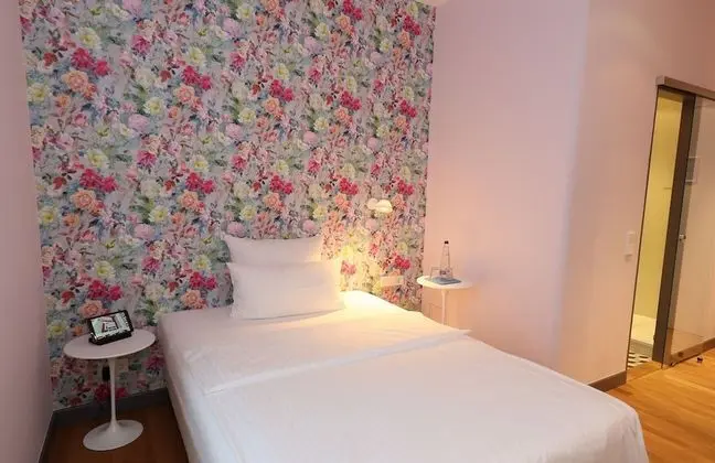 Urban single room