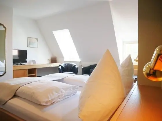 Comfort Tek Büyük Yataklı Oda