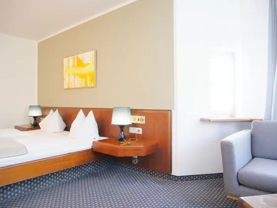 Comfort Tek Büyük Yataklı Oda