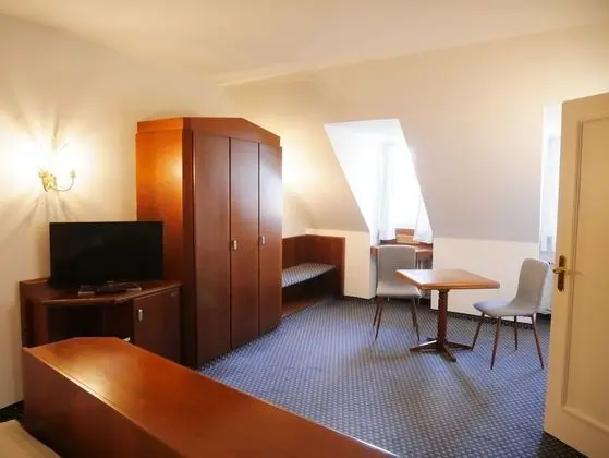 Comfort Tek Büyük Yataklı Oda