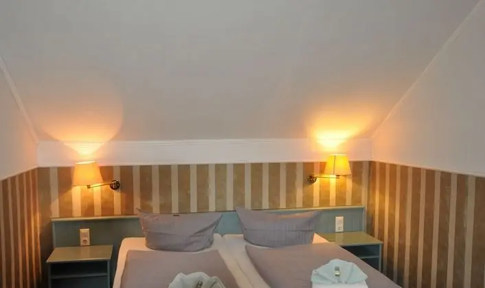 Basic Tek Büyük Yataklı Oda