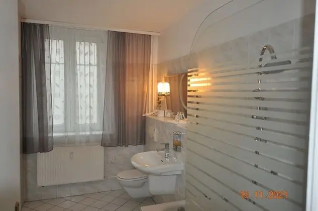 Basic Tek Büyük Yataklı Oda