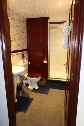 Luxury Tek Büyük Yataklı Oda, Banyolu/Duşlu (Four poster)
