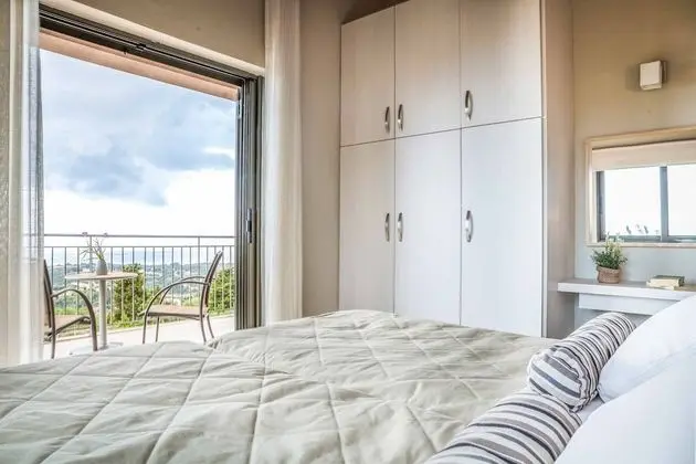 Villa (4 Bedrooms)