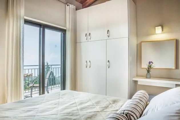 Villa (4 Bedrooms)