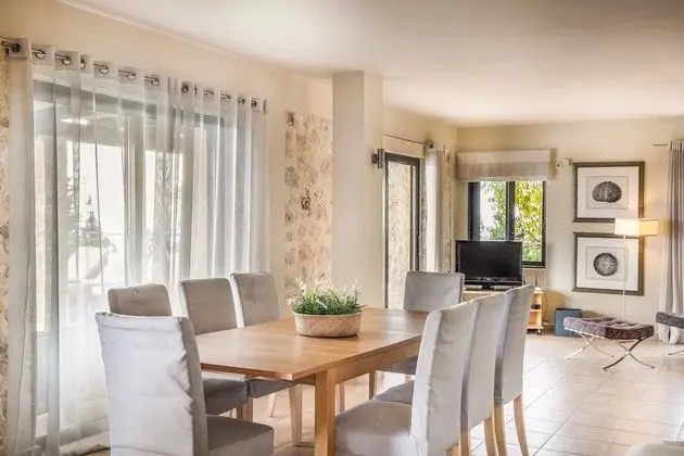 Villa (4 Bedrooms)