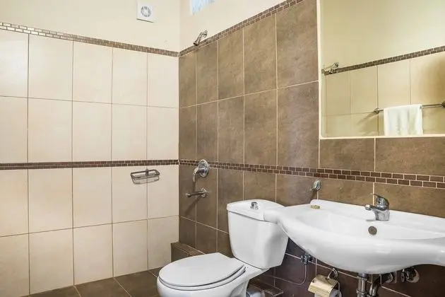Villa (4 Bedrooms)