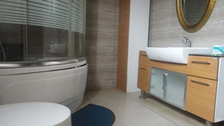 Luxury Oda, 1 Büyük (Queen) Boy Yatak, Sigara İçilmez, Havuz Manzaralı