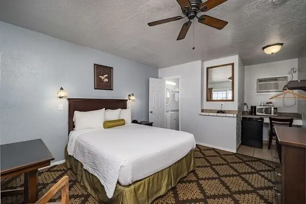 Standard Oda, 1 Büyük (Queen) Boy Yatak