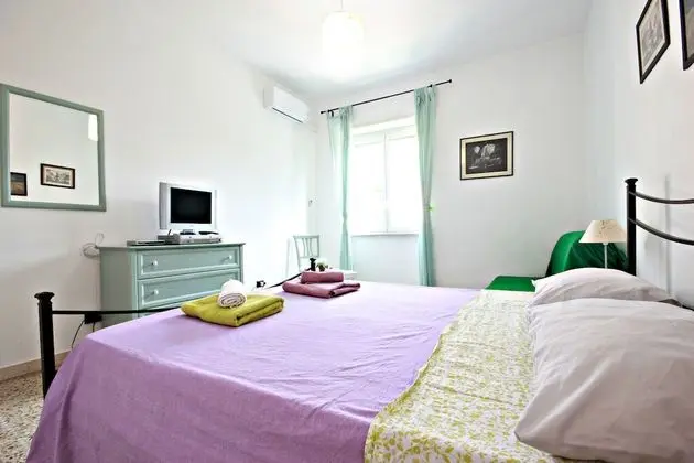 Tek Büyük Yataklı Oda, Banyolu/Duşlu