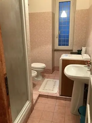 Tek Büyük Yataklı Oda, Banyolu/Duşlu