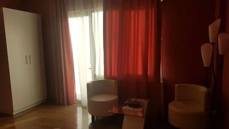 Luxury Tek Büyük Yataklı Oda