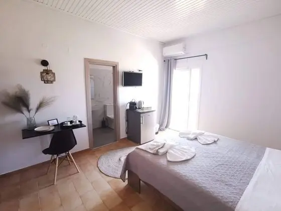 Tek Büyük Yataklı Oda, Bahçe Manzaralı